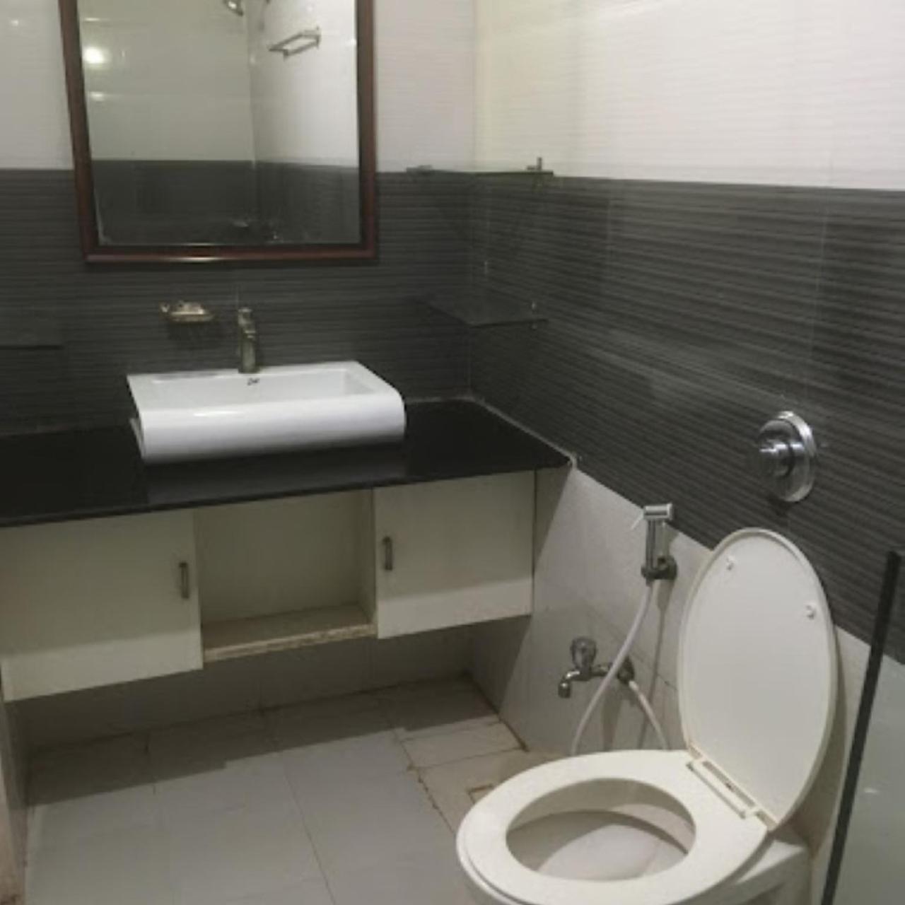 Hotel Divya Jyot Residency Bhuj Exterior foto