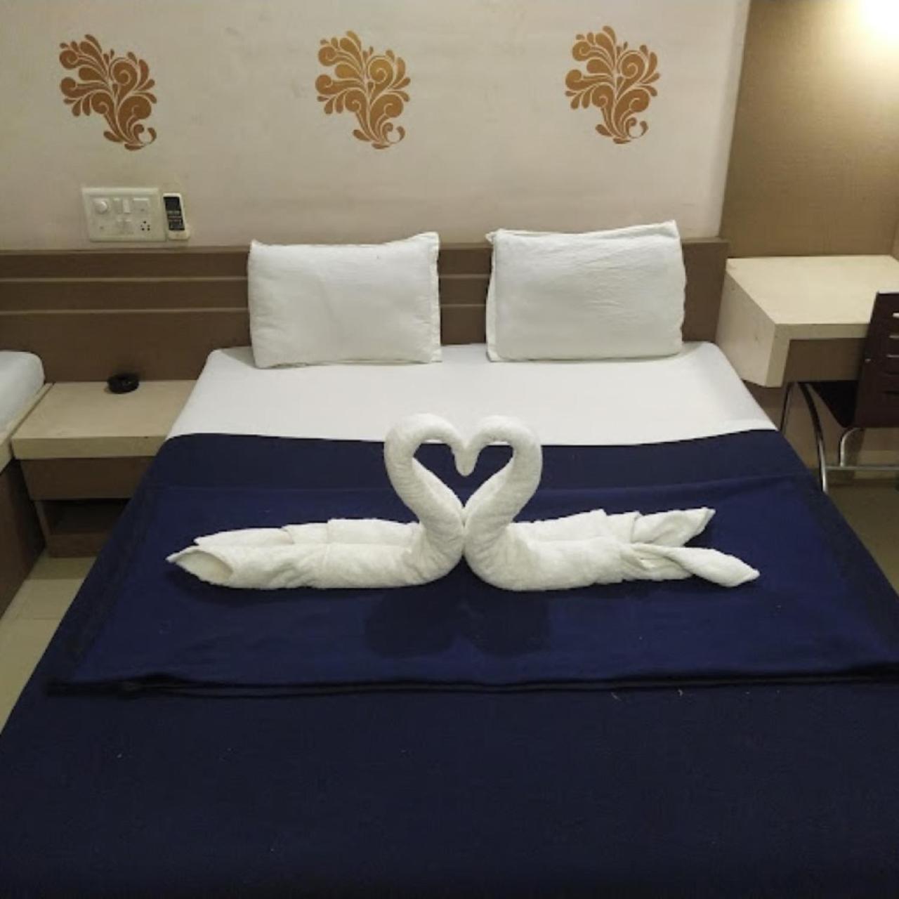 Hotel Divya Jyot Residency Bhuj Exterior foto